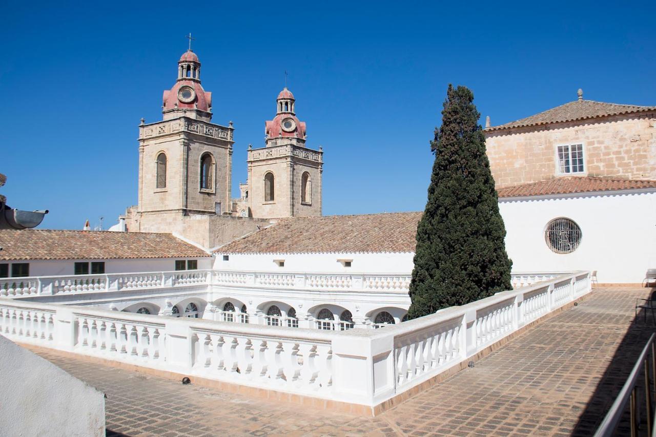 Hostel Grupoandria El Claustre De Ciutadella - Hospederia Exterior foto