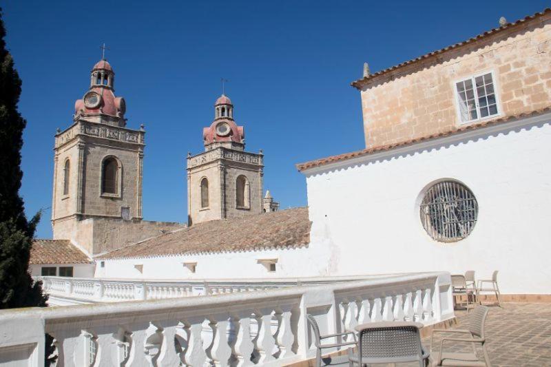 Hostel Grupoandria El Claustre De Ciutadella - Hospederia Exterior foto